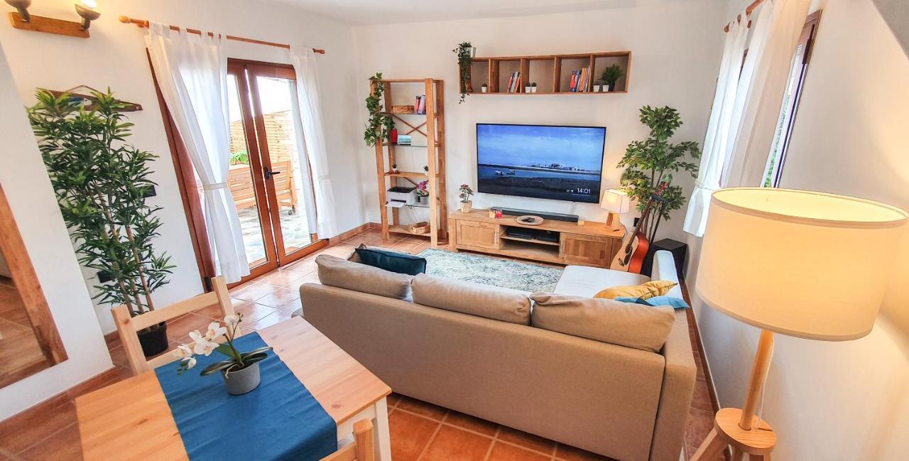 Oasis Desert - Holiday Home With Pool & Garden Near Corralejo And Lajares Buitenkant foto